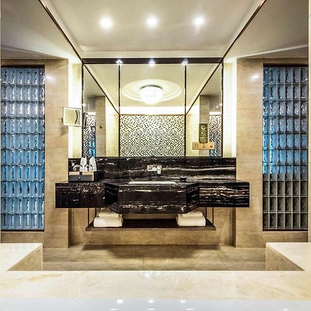 Mercure Chongqing Downtown Экстерьер фото