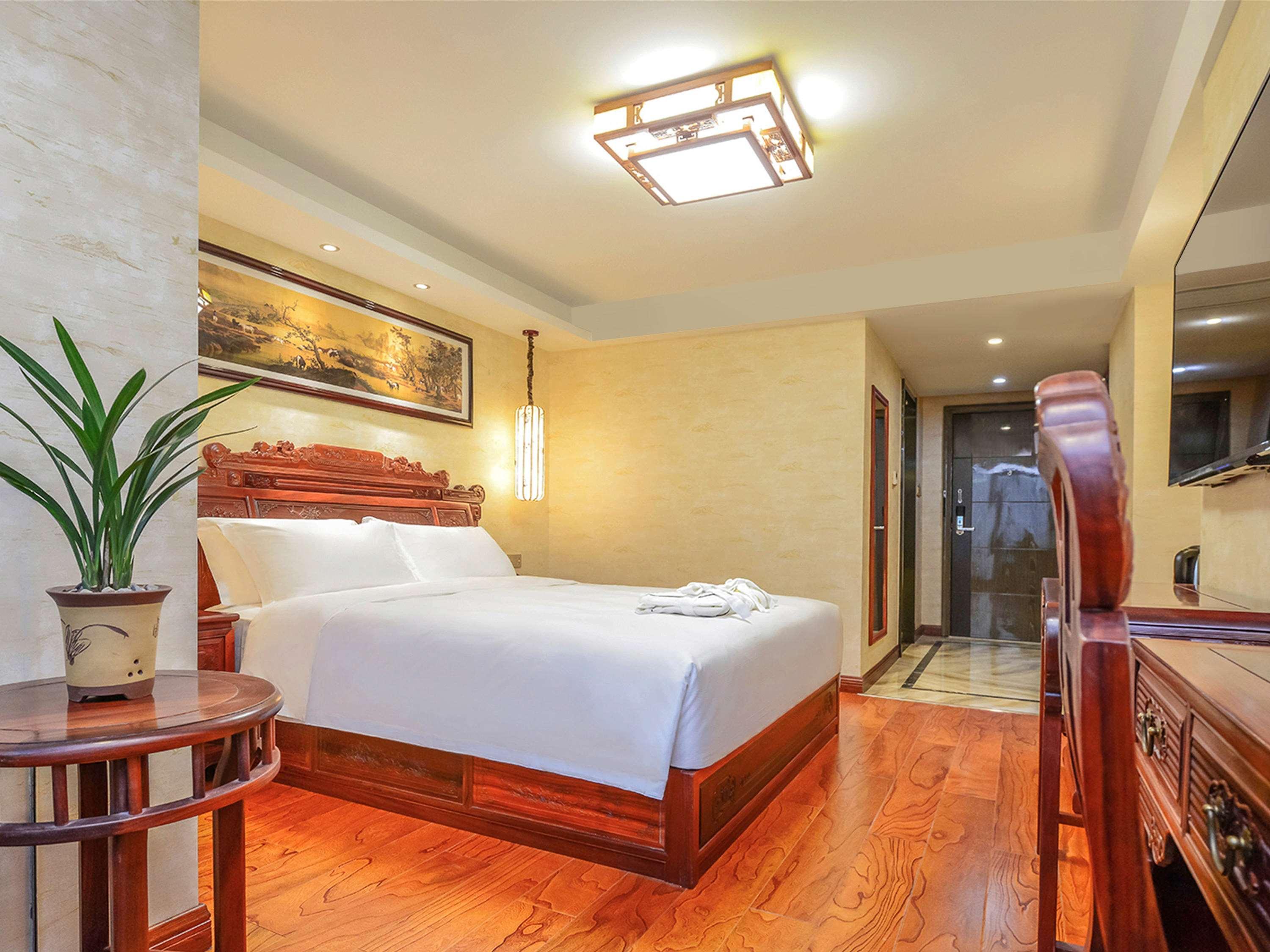 Mercure Chongqing Downtown Экстерьер фото